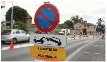  ??  ?? Au total, le conseil départemen­tal a lancé près de 80 chantiers. A Carrières-sous-poissy, les travaux sont prévus jusqu’au mois de septembre,