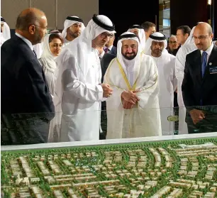  ?? Photo by Juidin Bernarrd ?? His Highness Dr Shaikh Sultan bin Mohammed Al Qasimi, Member of the Supreme Council and Ruler of Sharjah, inspects a model after opening the second edition of the Sharjah FDI Forum at Al Jawaher Reception and Convention Centre in Sharjah on Wednesday. —