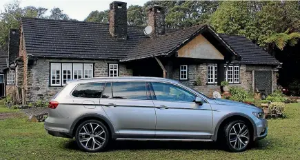  ??  ?? The Volkswagen Passat Alltrack poses outside Wilkinson’s Castle, a Chapman-Taylor creation.