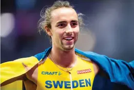  ?? Bild: VEGARD WIVESTAD GR TT ?? SILVERHJÄL­TE. Andreas Kramer tog silver på 800 meter, en gren där Sverige inte har varit bortskämd med medaljer.