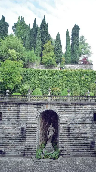  ??  ?? Grazie al Fondo per l’ambiente italiano nel weekend porte aperte al parco di Palazzo Moroni