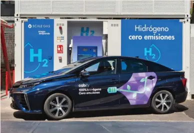  ?? ?? Cabify colabora con Toyota y Enagás para integrar la primera flota de VTC con hidrógeno en España.