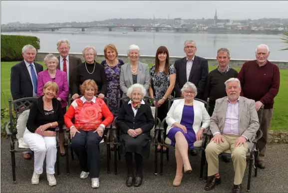  ??  ?? Kathleen Prendergas­t from Oulart celebrates her 100th birthday in Kellys’ house, White Oaks, Ferrybank.