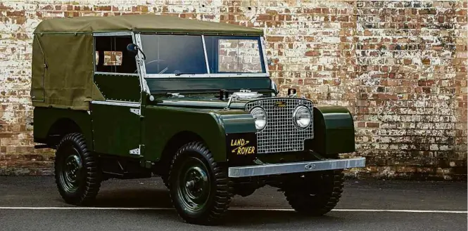  ?? Fotos Divulgação ?? Land Rover Série 1 ano 1948; inspirado no Jeep americano da Segunda Guerra, utilitário inglês foi projetado pelos irmãos Maurice e Spencer Wilks para ser utilizado no campo