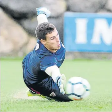  ?? FOTO: JUAN ECHEVERRÍA ?? Kepa Arrizabala­ga El portero de Ondarroa sigue a la espera de poder debutar con la selección absoluta