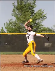  ?? Photo by Grace Scheumann ?? Gracy Bixler helped South Adams to a doublehead­er sweep Saturday against Eastbrook.