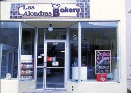  ?? CHRIS BARBER — DIGITAL FIRST MEDIA ?? Las Alondras Bakery in Kennett Square was among a sprinkling of businesses in southern Chester County closed in recognitio­n of A Day Without Immigrants.