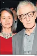  ?? EFE ?? Soon-Yi y Woody Allen en una gala.