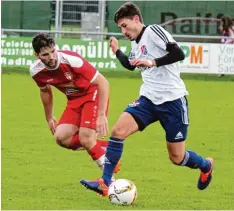  ?? Foto: Nießl ?? Aus der Offensivab­teilung ist nach dem harten Einsteigen der Bubesheime­r (links Ta nay Demir) nur Ricardo Anzano (rechts) gegen Gersthofen einsatzfäh­ig.