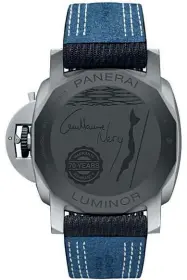  ??  ?? This page: the Luminor Marina 44mm – Guillaume Néry
Edition is limited to 70 examples worldwide.