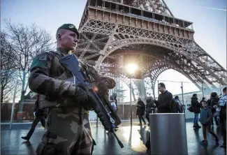  ?? (Photo archives EPA ?? Près de 18 000 militaires français interviend­ront lors des Jeux, en plus des quelque 35 000 policiers et gendarmes.