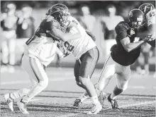  ?? DAVID BEBEE WATERLOO REGION RECORD ?? Laurier Golden Hawks linebacker Mario Pineda, left, has gone from being lightly recruited to a key defensive starter in two seasons.