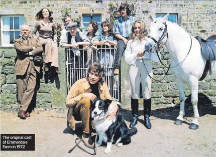  ?? ?? The original cast of Emmerdale Farm in 1972