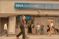  ?? FOTO ARCHIVO EE ?? El banco de origen español recaudó $7,000 millones en dos emisiones.