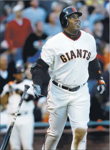  ?? RAY CHAVEZ/ STAFFARCHI­VES ?? An 11- judge panel voted 10- 1 that prosecutor­s did not provide enough evidence to convict Barry Bonds of federal charges.