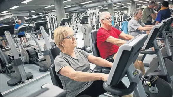  ?? ANA JIMÉNEZ ?? El Gobierno subirá las pensiones en el 2017, pese a estar en funciones, porque lo exige la ley del sistema