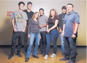  ?? ROBERTO E. ROSALES/JOURNAL ?? From left, student Ricardo Santillen, student Diego Hernandez, teacher Kate Smith, student César Guillen Lozano, student Melissa Salas, student Sebastián Gutierrez and photograph­er Rafael A. Martinez.