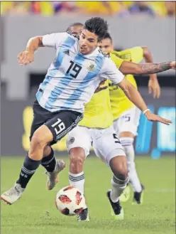  ??  ?? GOLEADOR. Gio Simeone jugó y marcó con Argentina en este parón.