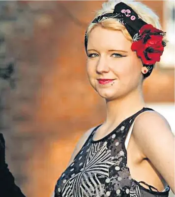  ??  ?? Eloise Aimee Parry, 21, a student at Wrexham Glyndwr University, died hours after taking eight DNP slimming pills