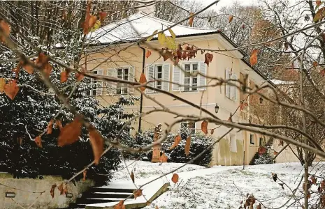  ?? Foto: Petr Kozlík, MAFRA ?? Památka díky Mozartovi Stavebně není usedlost Bertramka příliš zvláštní stavbou, její význam ale tkví ve spojení s W. A. Mozartem, který zde u manželů Duškových pobýval, říká například ředitel Národního památkovéh­o ústavu v Praze Ondřej Šefců.