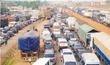 ?? Pic: Abubakar Sadiq Isah ?? The Gwagwalada-Abuja-Lokoja road gridlock