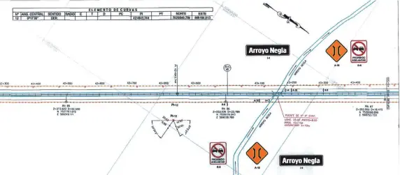  ??  ?? En ninguna página del contrato ni de los planos de la ruta se observa la laguna en cuestión. Sí se mencionan otros cauces hídricos que no fueron afectados.