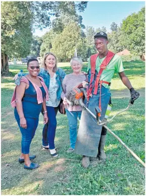  ?? ?? Pictured from left are Zodwa Khumalo, Lara Edmonds, Jan Hankey and Leroy Jacobs.