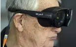  ?? ?? Retired Army Col. Farrell Patrick, 91, wears a Mynd Immersive virtual reality headset at John Knox Village.