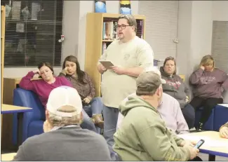  ?? Brodie Johnson • Times-Herald ?? James Franks, a parent of students in the Palestine-Wheatley School District, speaks to the board Monday night regarding concerns he has about the district’s operations. Franks discussed the district’s dress code, bathroom breaks for students and students wearing masks.