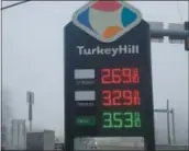  ?? DONNA ROVINS — DIGITAL FIRST MEDIA ?? Despite an average drop of about 25 cents per gallon nationally, drivers can expect to pay the highest Thanksgivi­ng prices for gas in the past four years.