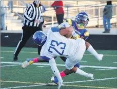  ?? GEORGE SPITERI — FOR MEDIANEWS GROUP ?? Nico Hernandez of Lamphere scores a touchdown in the first half of a MAC Bronze game against South Lake.