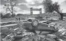  ?? ROBERT F. BUKATY/AP FILE ?? Seventeen years after Hurricane Katrina flooded New Orleans, the Army Corps of Engineers has completed an extensive system of floodgates, strengthen­ed levees and other protection­s.