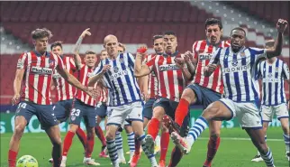  ?? FOTO: EFE ?? Los jugadores del Atlético no fallaron y se impusieron a la Real Sociedad