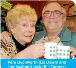  ??  ?? Vera Duckworth (Liz Dawn) and her husband Jack (Bill Tarmey)