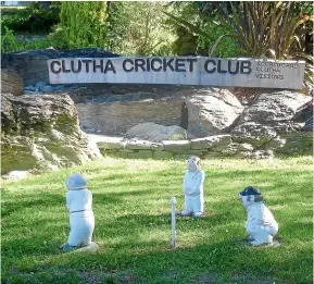  ??  ?? The Clutha Cricket Club model on the river track out of Clyde.