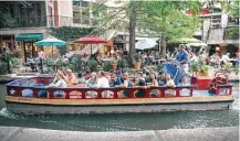  ?? Joe Center ?? Rio San Antonio Cruises offers a narrated history of sites along the River Walk.