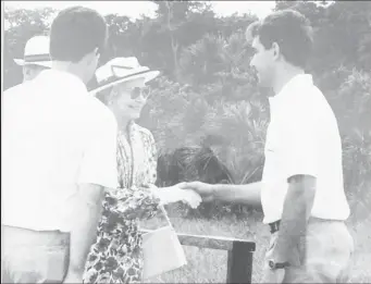 ?? ?? Tony Thorne greeting the late Queen Elizabeth II at Timberhead Resort in 1994