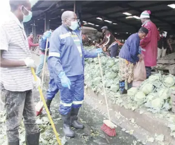  ??  ?? A multifacet­ed approach is key to prevent and control cholera, and to reduce deaths. A combinatio­n of surveillan­ce, water, sanitation and hygiene, social mobilizati­on, treatment, and oral cholera vaccines are used