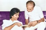  ?? ?? Learning the subtle nuances of singing from his father Mahendra Kapoor at their home in Mitra Kunj building, Peddar Road, Mumbai