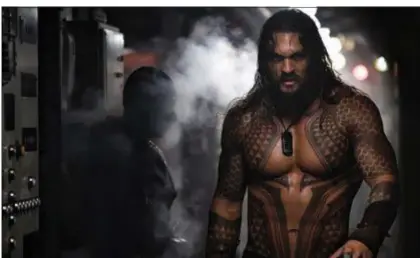  ?? WARNER BROS. PICTURES ?? Jason Momoa appears in last year’s “Aquaman.” The actor, who’s also appeared on “Game of Thrones,” is one of the biggest names set to appear at this weekend’s Wizard World Cleveland event.