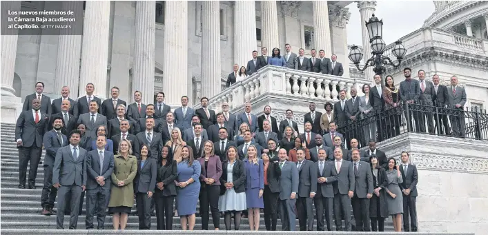  ?? GETTY IMAGES FOTO: ALEX ?? Los nuevos miembros de la Cámara Baja acudieron al Capitolio.
Los nuevos miembros del Congreso acudieron al Capitolio.