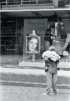  ??  ?? “Harrods”. Buenos Aires, 1975.