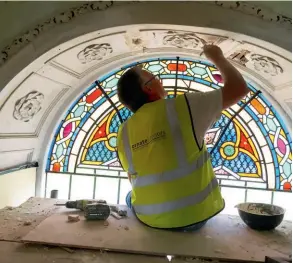  ??  ?? Left: Preserving fine plasterwor­k is one of those jobs where you’ll definitely need a skilled craftspers­on