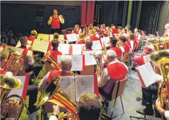  ?? FOTO: WOLFGANG FATH ?? Ein gemeinsame­s Konzert haben die Musikverei­ne aus dem italienisc­hen Perzacco und Pommertswe­iler (unser Bild) gegeben.