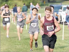  ?? Bud Sullins/Special to the Herald-Leader ?? Levi Fox comes down the final stretch Saturday in the Panther Cross Country Classic.