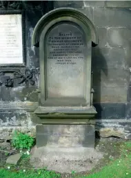  ??  ?? Bottom left: One of De Quincey’s New Town homes in Forres Street.
Below right: De Quincey’s final resting place in St Cuthbert’s Churchyard.