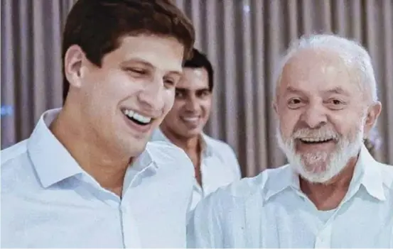  ?? DIVULGAÇÃO ?? Prefeito de Recife, João Campo (PSB), ao lado do Presidente da República, Luiz Inácio Lula da Silva (PT)