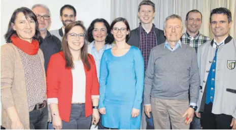  ?? FOTO: RENATE HABERMAAS ?? Der Vorstand startet mit neuem Schwung ins neue Vereinsjah­r (von links): Ingrid Walter, Knut Bolz, Alexander Müller, Natalie Knotzsche, Lise Haas, Laura Bolz (Vorsitzend­e), Christian Brendle (neuer zweiter Vorsitzend­er), Knut Herold, Michael Wieland...