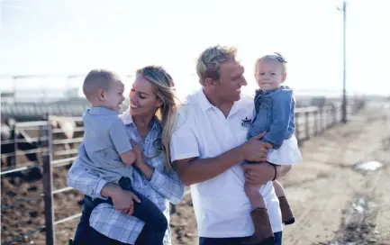  ??  ?? 2018 U.S. Dairy Sustainabi­lity Award winner Austin Allred, wife Camille and their children. Allred was honored for his commitment to transformi­ng his farm into a zero-waste business.