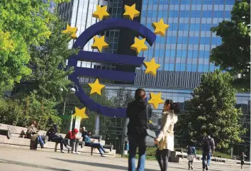  ?? Bloomberg ?? The European Central Bank (ECB) headquarte­rs in Frankfurt, Germany. In the face of Brexit, ECB said the main growth risks include rising protection­ism and financial market volatility.